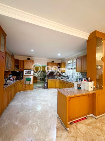 For Sale Rumah Elit Exclusive di Kebayoran Baru, Jakarta Selatan For Sale Rumah Elit Exclusive di Kebayoran Baru, Jakarta Selatan
