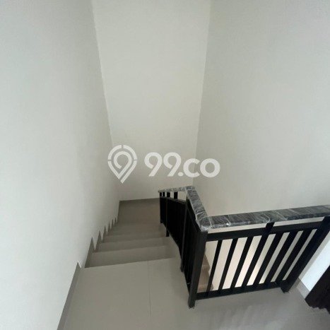 PILIHAN TEPAT! Rumah di Pantai Indah Kapuk 2, 3 KM, Dekat Sekolah, Luas 75m2m² Bangunan 98m2m² PILIHAN TEPAT! Rumah di Pantai Indah Kapuk 2, 3 KM, Dekat Sekolah, Luas 75m2m² Bangunan 98m2m²