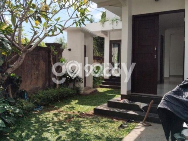 Rumah Eksklusif Dijual LT 225m2 di Kuta Selatan, Badung Rumah Eksklusif Dijual LT 225m2 di Kuta Selatan, Badung