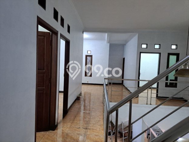 Rumah Sewa Bandung LT 140m2 LB 200m2 Kawasan Buah Batu Rumah Sewa Bandung LT 140m2 LB 200m2 Kawasan Buah Batu