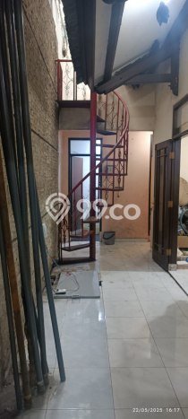 Rumah Mewah LB 300m2 Siap Huni Desain Elegan di Taman Kopo Indah, Bandung Rumah Mewah LB 300m2 Siap Huni Desain Elegan di Taman Kopo Indah, Bandung