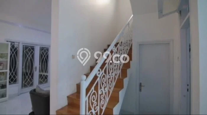 Disewakan! Rumah 6 Kamar Tidur &
3 Kamar Mandi di Kota Baru Parahyangan, Bandung Disewakan! Rumah 6 Kamar Tidur &
3 Kamar Mandi di Kota Baru Parahyangan, Bandung