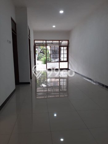 Rumah Modern 4 KT LT 90m2 di Taman Kopo Indah Rumah Modern 4 KT LT 90m2 di Taman Kopo Indah