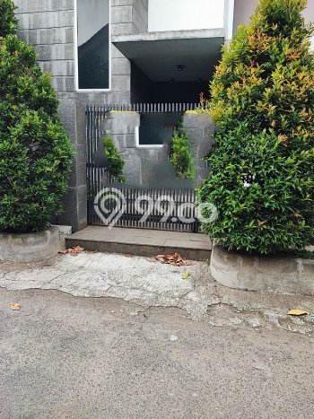 Rumah Elit Modern Tanpa Renovasi di Taman Kopo Indah Bandung Rumah Elit Modern Tanpa Renovasi di Taman Kopo Indah Bandung