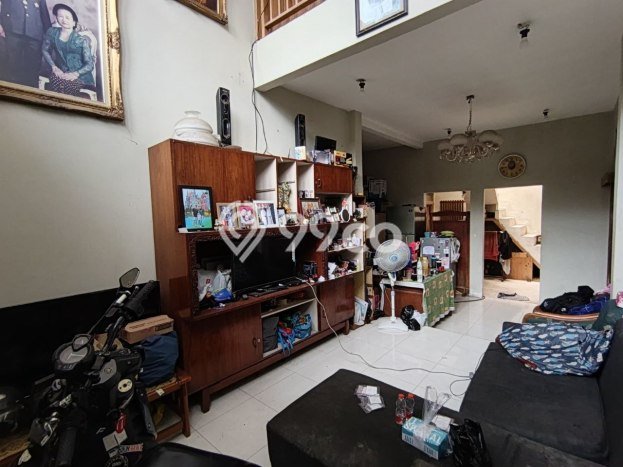 Dijual Rumah 4 Kamar Lokasi Strategis Nyaman dan Strategis di Kiaracondong Dijual Rumah 4 Kamar Lokasi Strategis Nyaman dan Strategis di Kiaracondong