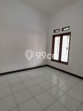 HARGA SPESIAL! Rumah Modern di Cibaduyut, Bandung, Luas 100m2m² LB 90m2m² Bisa Nego! HARGA SPESIAL! Rumah Modern di Cibaduyut, Bandung, Luas 100m2m² LB 90m2m² Bisa Nego!