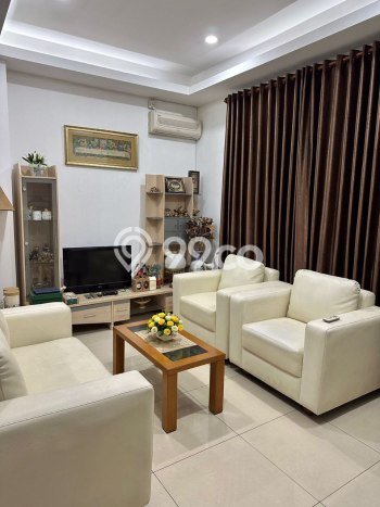 Rumah di , LT 84m2m², LB 213m2m² Rumah di , LT 84m2m², LB 213m2m²