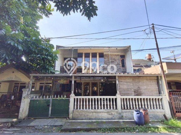 Dijual Rumah 4 Kamar Lokasi Strategis Nyaman dan Strategis di Kiaracondong Dijual Rumah 4 Kamar Lokasi Strategis Nyaman dan Strategis di Kiaracondong