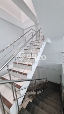 LOKASI BISNIS! Ruko For Rent Kawasan Surya Sumantri, Luas 350m2m², Jalan Strategis, Ready Operasional LOKASI BISNIS! Ruko For Rent Kawasan Surya Sumantri, Luas 350m2m², Jalan Strategis, Ready Operasional