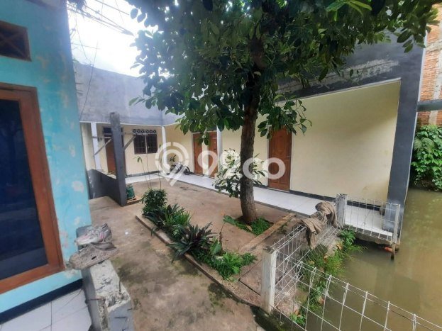 LIMITED OFFER! Rumah Berkualitas area Jatinangor, Luas 700m2m² Bangunan 500m2m² LIMITED OFFER! Rumah Berkualitas area Jatinangor, Luas 700m2m² Bangunan 500m2m²