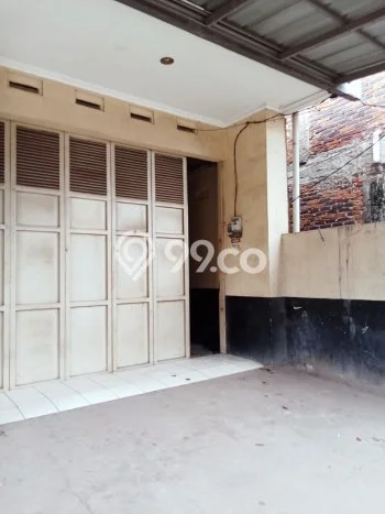 Ruko Dijual di Dayeuhkolot LT 152m2, LB 100m2 untuk Investasi Ruko Dijual di Dayeuhkolot LT 152m2, LB 100m2 untuk Investasi