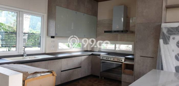 Investasi Potensial! Vila Kawasan Coblong, Ukuran 905m2m², Posisi Premium Investasi Potensial! Vila Kawasan Coblong, Ukuran 905m2m², Posisi Premium