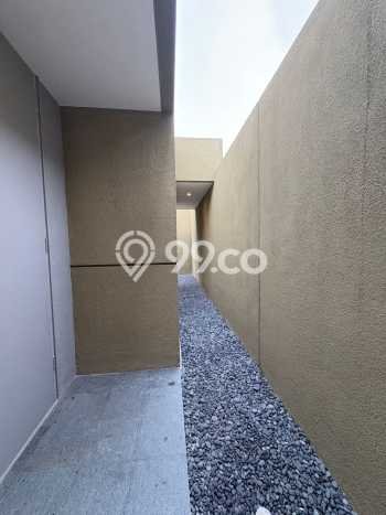 Rumah Minimalis 3 KT di Sentul City Bogor Unfurnished Rumah Minimalis 3 KT di Sentul City Bogor Unfurnished