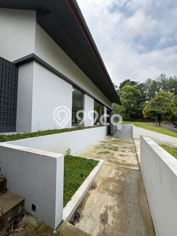 For Sale! Luxury House LT 636m2 Desain Modern di Sentul City For Sale! Luxury House LT 636m2 Desain Modern di Sentul City