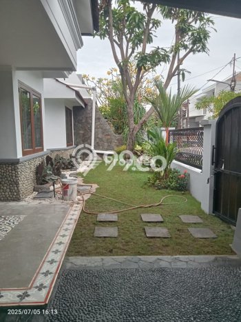 SPECIAL OFFER! Tersedia KPR Rumah Modern di Rungkut, Surabaya, Luas 300m2m² Bangunan 200m2m² SPECIAL OFFER! Tersedia KPR Rumah Modern di Rungkut, Surabaya, Luas 300m2m² Bangunan 200m2m²