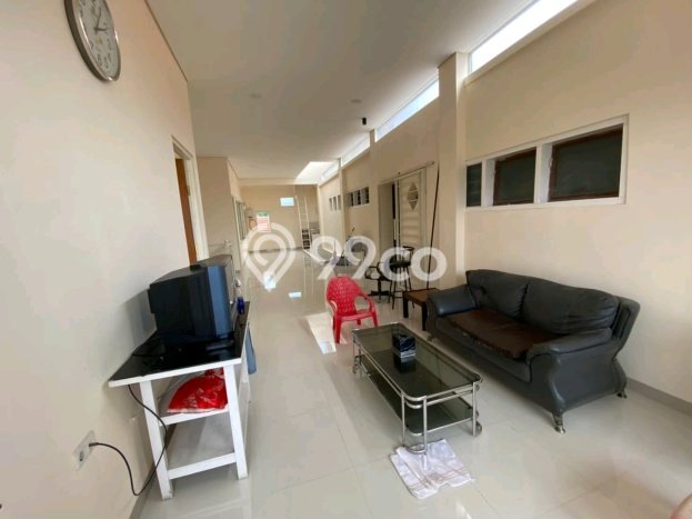 Lokasi terbaik! Rumah siap pakai disewakan di Sidoarjo LB 200m2 Lokasi terbaik! Rumah siap pakai disewakan di Sidoarjo LB 200m2
