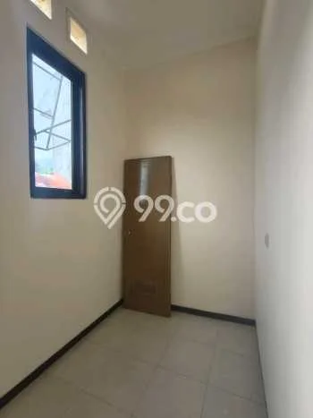 Lokasi strategis! Rumah siap huni disewakan di Gedangan LB 90m2 Lokasi strategis! Rumah siap huni disewakan di Gedangan LB 90m2