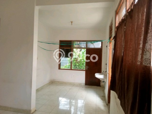 Rumah Nyaman 3 KT di Manyar, Surabaya - LT 341m2m² Rumah Nyaman 3 KT di Manyar, Surabaya - LT 341m2m²