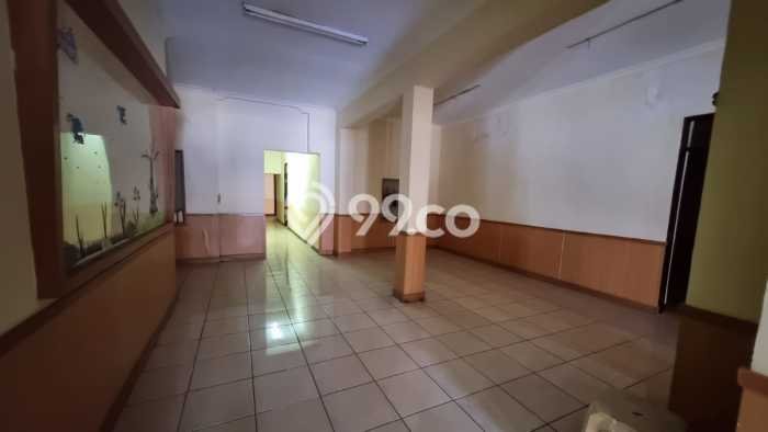 Siap Huni Hunian Elit 8 Kamar di Sidoarjo Dekat ke Mana Saja Siap Huni Hunian Elit 8 Kamar di Sidoarjo Dekat ke Mana Saja