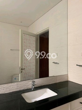 Hunian Elit LB 550m2 Siap Pakai Desain Elegan di Jemursari, Surabaya Hunian Elit LB 550m2 Siap Pakai Desain Elegan di Jemursari, Surabaya