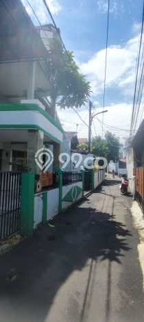 Jual Rumah Bagus Siap Huni LB 240m2 di Ciracas, Jakarta Timur Jual Rumah Bagus Siap Huni LB 240m2 di Ciracas, Jakarta Timur