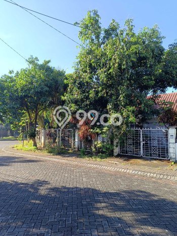 Rumah Mewah LB 300m2 Siap Pakai Desain Elegan di Araya, Malang Rumah Mewah LB 300m2 Siap Pakai Desain Elegan di Araya, Malang
