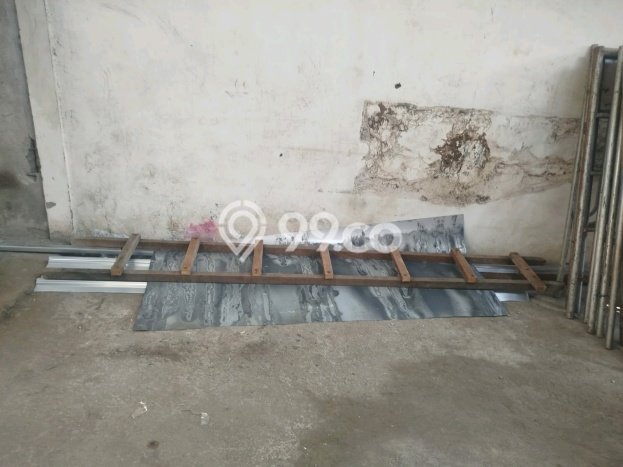 Gudang Dijual di Lakarsantri LT 175m2, LB 175m2 Solusi Investasi Cerdas Gudang Dijual di Lakarsantri LT 175m2, LB 175m2 Solusi Investasi Cerdas