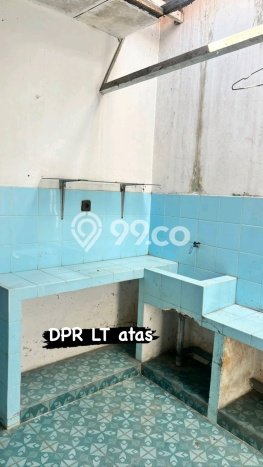 Rumah Siap Huni 5 KT 2 KM di Kawasan Bisnis Ketintang, Surabaya Rumah Siap Huni 5 KT 2 KM di Kawasan Bisnis Ketintang, Surabaya