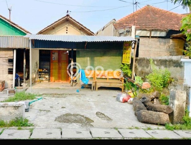 Rumah 3 KT 1 KM di Kawasan Kebraon, Surabaya Rumah 3 KT 1 KM di Kawasan Kebraon, Surabaya