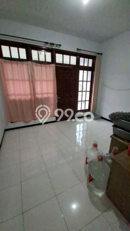 Jual Rumah Minimalis Bagus Punya 4 KT di Wiyung Surabaya SHM Jual Rumah Minimalis Bagus Punya 4 KT di Wiyung Surabaya SHM