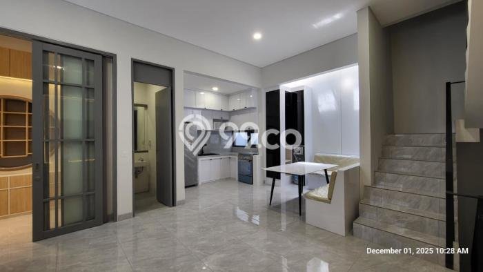 Rumah sewa siap huni 4 Kamar Tidur di BSD City, Tangerang Rumah sewa siap huni 4 Kamar Tidur di BSD City, Tangerang