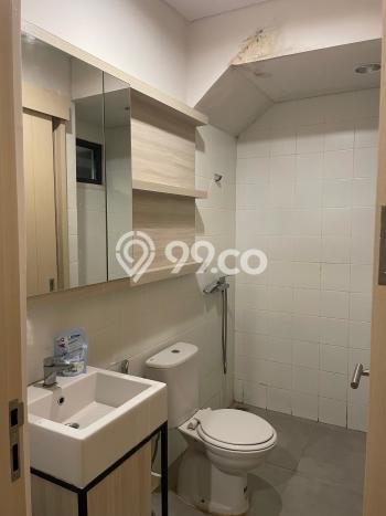 Rumah sewa siap huni 4 Kamar Tidur di BSD City, Tangerang Rumah sewa siap huni 4 Kamar Tidur di BSD City, Tangerang