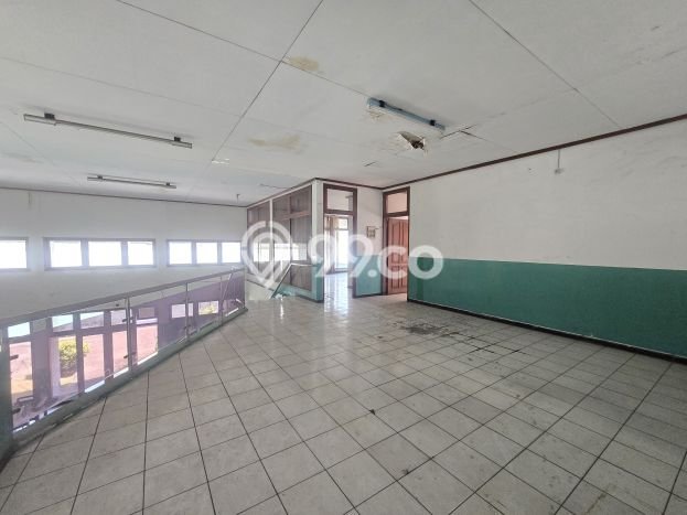 Area Ramai! Kantor Dijual di Tenggilis Mejoyo untuk Bisnis Luas Bangunan 1000m2 Area Ramai! Kantor Dijual di Tenggilis Mejoyo untuk Bisnis Luas Bangunan 1000m2