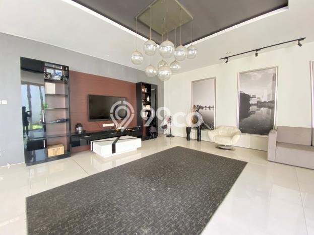 Rumah Eksklusif Dijual LT 450m2 di Wiyung, Surabaya Rumah Eksklusif Dijual LT 450m2 di Wiyung, Surabaya