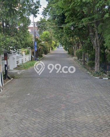Dijual Rumah Luas Elegan Dengan View Eksklusif di Manyar, Surabaya Dijual Rumah Luas Elegan Dengan View Eksklusif di Manyar, Surabaya