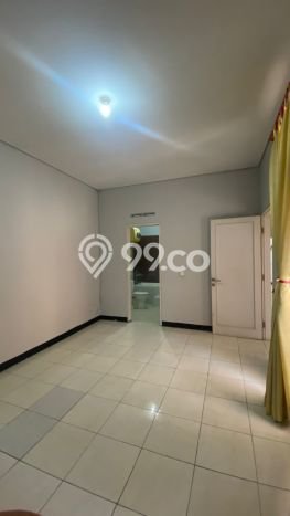 Disewakan! Rumah 3 Kamar Tidur &
2 Kamar Mandi di Kota Baru Parahyangan, Bandung Disewakan! Rumah 3 Kamar Tidur &
2 Kamar Mandi di Kota Baru Parahyangan, Bandung