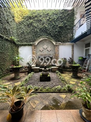 Rumah Mewah Dijual LT 365m2 di Kebayoran Baru, Jakarta Selatan Rumah Mewah Dijual LT 365m2 di Kebayoran Baru, Jakarta Selatan