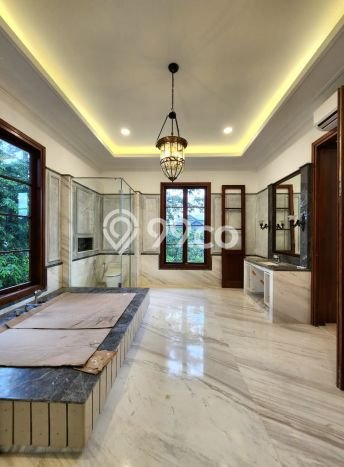 Dijual Rumah Mewah Megah Dengan View Eksklusif di Kemang, Jakarta Selatan Dijual Rumah Mewah Megah Dengan View Eksklusif di Kemang, Jakarta Selatan