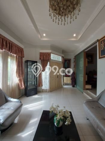 Hunian Mewah LB 300m2 Siap Pakai Desain Elegan di Bintaro, Tangerang Selatan Hunian Mewah LB 300m2 Siap Pakai Desain Elegan di Bintaro, Tangerang Selatan