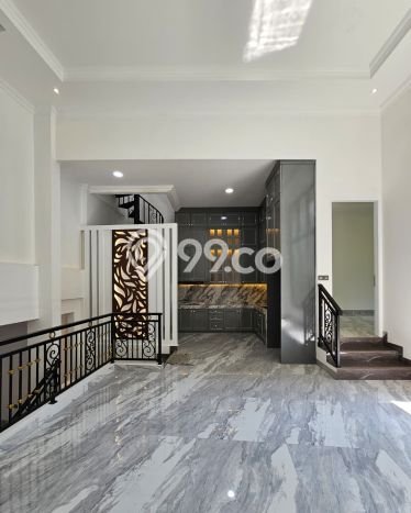 Rumah Elit Modern Tanpa Renovasi di Bintaro Tangerang Selatan Rumah Elit Modern Tanpa Renovasi di Bintaro Tangerang Selatan