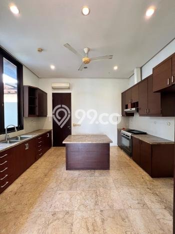 For Sale! Premium House LT 1028m2 Desain Elegan di Pejaten For Sale! Premium House LT 1028m2 Desain Elegan di Pejaten