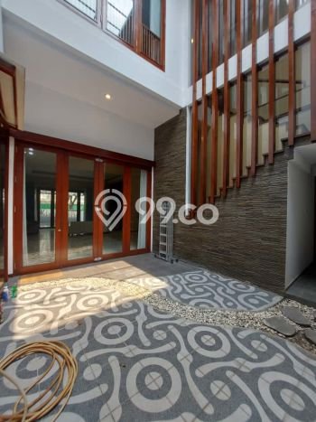 Dijual Rumah Mewah Elegan Dengan View Cantik di Bintaro, Tangerang Selatan Dijual Rumah Mewah Elegan Dengan View Cantik di Bintaro, Tangerang Selatan