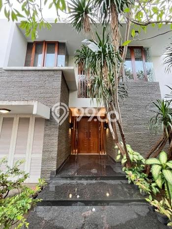 Dijual Rumah Premium dengan Fasilitas Sekitar Lengkap di Kebayoran Lama, Jakarta Selatan Dijual Rumah Premium dengan Fasilitas Sekitar Lengkap di Kebayoran Lama, Jakarta Selatan