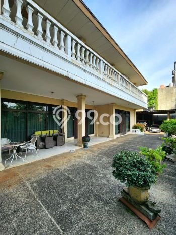 Siap Huni Rumah Mewah 5 Kamar di Kebayoran Baru Dekat ke Mana Saja Siap Huni Rumah Mewah 5 Kamar di Kebayoran Baru Dekat ke Mana Saja