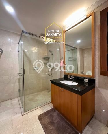 Hunian Apartemen High-Class untuk Dijual di Jakarta Selatan dengan 5 BR & 6 Kamar Mandi Hunian Apartemen High-Class untuk Dijual di Jakarta Selatan dengan 5 BR & 6 Kamar Mandi