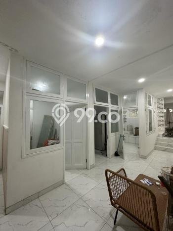 Rumah Elit LB 600m2 Siap Pakai Desain Elegan di Pondok Indah, Jakarta Selatan Rumah Elit LB 600m2 Siap Pakai Desain Elegan di Pondok Indah, Jakarta Selatan
