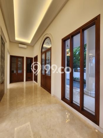 Dijual Rumah Mewah Megah Dengan View Eksklusif di Kemang, Jakarta Selatan Dijual Rumah Mewah Megah Dengan View Eksklusif di Kemang, Jakarta Selatan