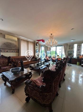 Rumah Elit LB 1000m2 Siap Huni Desain Elegan di Kemang, Jakarta Selatan Rumah Elit LB 1000m2 Siap Huni Desain Elegan di Kemang, Jakarta Selatan