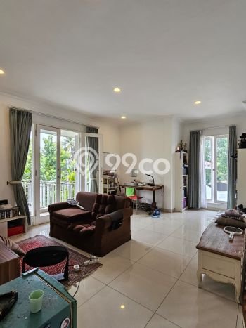 Hunian Mewah LB 270m2 Siap Huni Desain Elegan di Bintaro, Jakarta Selatan Hunian Mewah LB 270m2 Siap Huni Desain Elegan di Bintaro, Jakarta Selatan