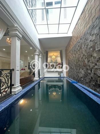 Rumah Elit LB 600m2 Siap Pakai Desain Elegan di Pondok Indah, Jakarta Selatan Rumah Elit LB 600m2 Siap Pakai Desain Elegan di Pondok Indah, Jakarta Selatan
